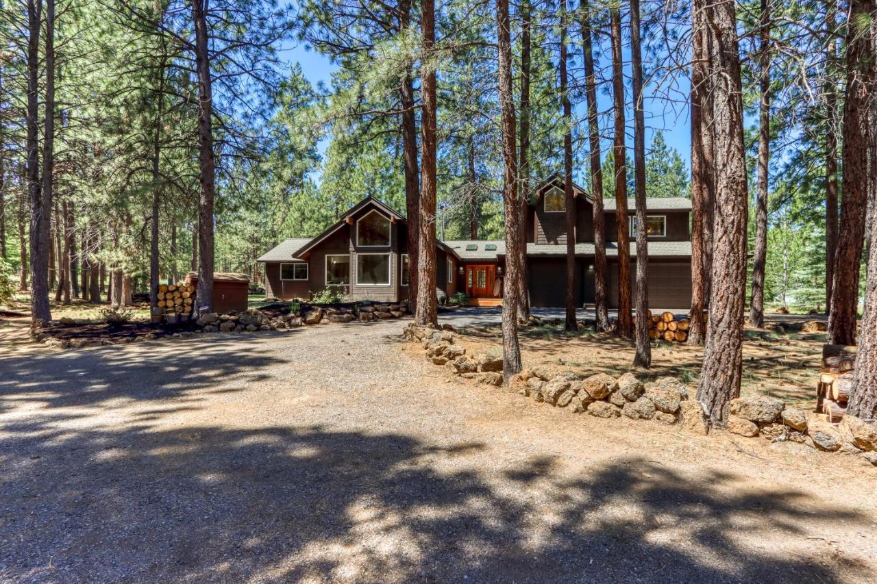 Gateway To The Deschutes Sisters